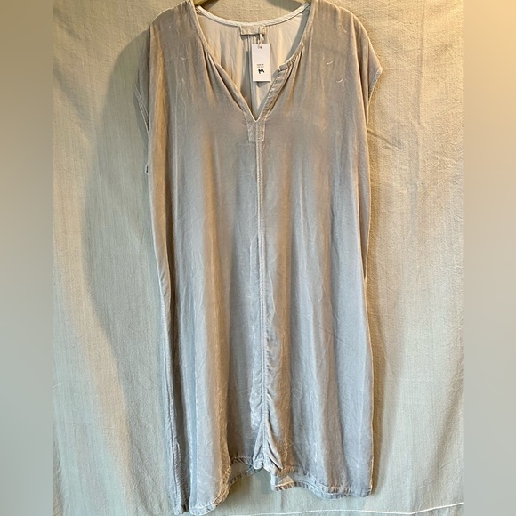 CP Shades Indie Velvet Dress - Picture 1 of 11